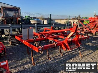 Stubble cultivator Quivogne 3M - 4