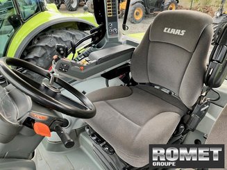 Farm tractor Claas ARION610 - 3