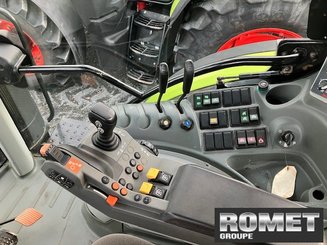 Farm tractor Claas ARION610 - 4