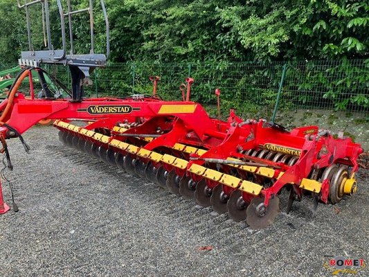 Stubble cultivator Väderstad CR500 - 1