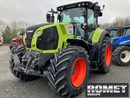Farm tractor Claas AXION 800 - 1