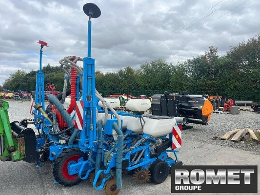 Precision seeder Monosem NG+8RANGS - 1