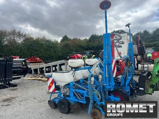 Precision seeder Monosem NG+8RANGS - 1