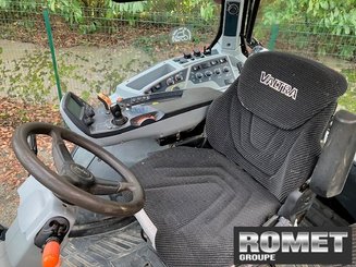 Farm tractor Valtra N134 D - 3