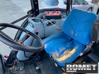 Farm tractor New Holland TD5050 - 4