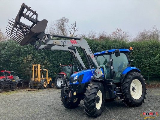 Farm tractor New Holland T6.165 - 1