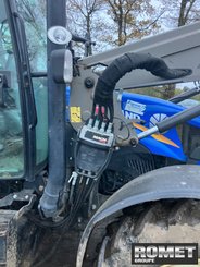 Farm tractor New Holland T5,95 - 7