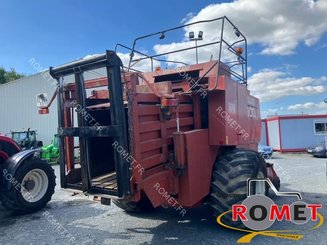 Square baler New Holland 4900 - 4