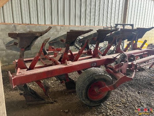 Plough Gregoire Besson 5 CORPS - 1