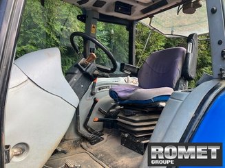 Farm tractor New Holland T 5060 - 5