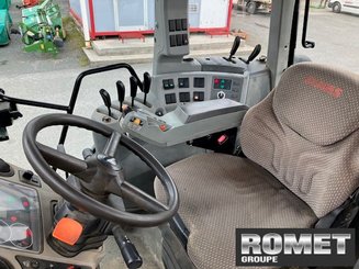 Farm tractor Claas AXION 810 - 4