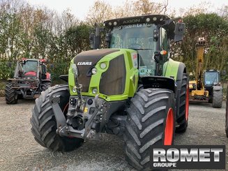 Farm tractor Claas AXION 800 - 1