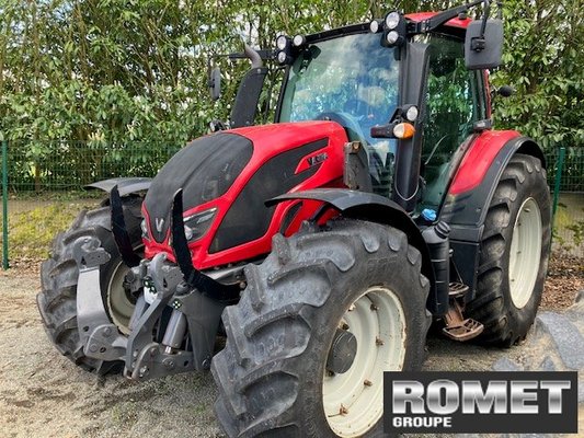 Farm tractor Valtra N134 D - 1