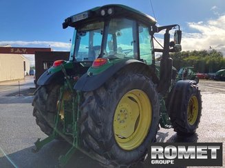 Farm tractor John Deere 6115 RC - 2
