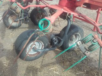 Tedder Taarup 8068 - 4