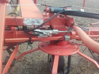 Tedder Taarup 8068 - 5