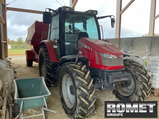 Farm tractor Massey Ferguson 5612 D4 EF - 1