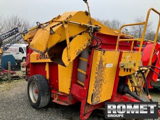 Silage wagon - straw shredder Gyrax 5500L - 1