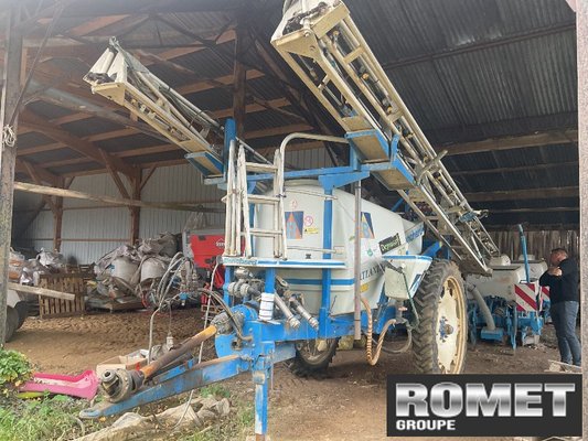 Trailed sprayer Blanchard ATLANTIQUE 2700 - 1