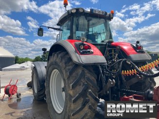 Farm tractor Massey Ferguson 8670 - 1