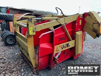 Silage wagon - straw shredder Gyrax 2902 - 1