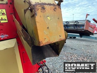 Silage wagon - straw shredder Gyrax 2902 - 3