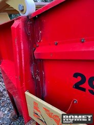 Silage wagon - straw shredder Gyrax 2902 - 4