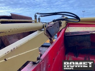 Silage wagon - straw shredder Gyrax 2902 - 6