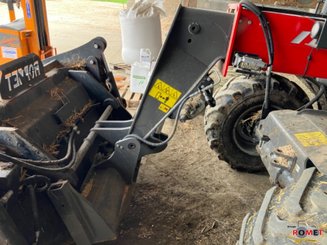 Telehandler Massey Ferguson TH7030 LP - 10