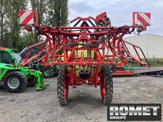 Trailed sprayer Rau SPIDOTRAIN - 3