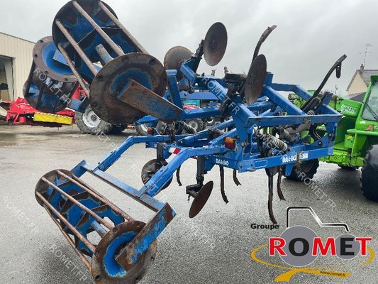 Stubble cultivator non-renseigné 380 - 1