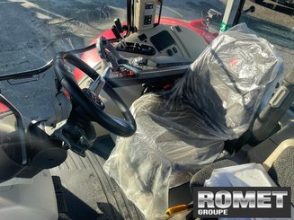 Farm tractor Massey Ferguson 7S-180 D6 EF - 4