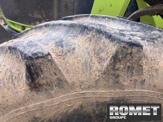 Farm tractor Claas AXION 800 - 6