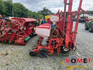 Precision seeder Maschio MAGICA 8R - 2
