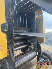 Round baler New Holland BR7070 - 5