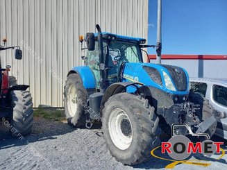 Farm tractor New Holland T 7.230 CLASSIC - 1