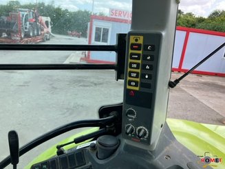 Farm tractor Claas ARION620 - 7