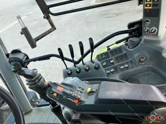 Farm tractor Claas ARION620 - 6