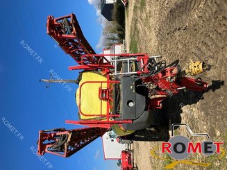 Trailed sprayer Vicon IXTRACK - 4