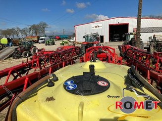 Trailed sprayer Vicon IXTRACK - 9