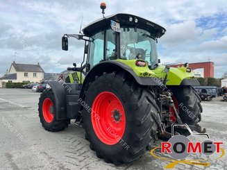 Farm tractor Claas ARION 650 - 3