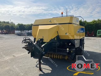 Square baler New Holland BB950 A - 1
