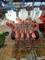 Potato planter Kubota VP1250 - 2