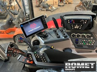 Farm tractor Massey Ferguson 8S-205 D7 ES - 4