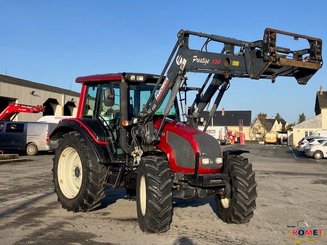 Farm tractor Valtra N92 - 1