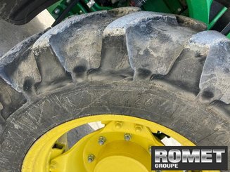 Farm tractor John Deere 5090M - 10