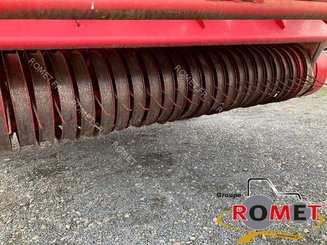 Round baler Lely V160 - 2