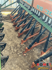 Conventional-till seed drill Amazone D8-30 SPECIAL - 2
