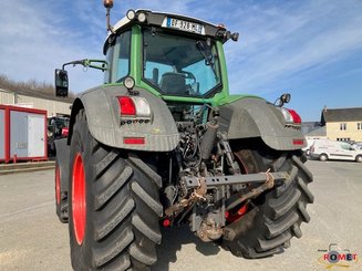 Farm tractor Fendt 828 - 2