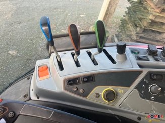 Farm tractor Valtra T174 - 6